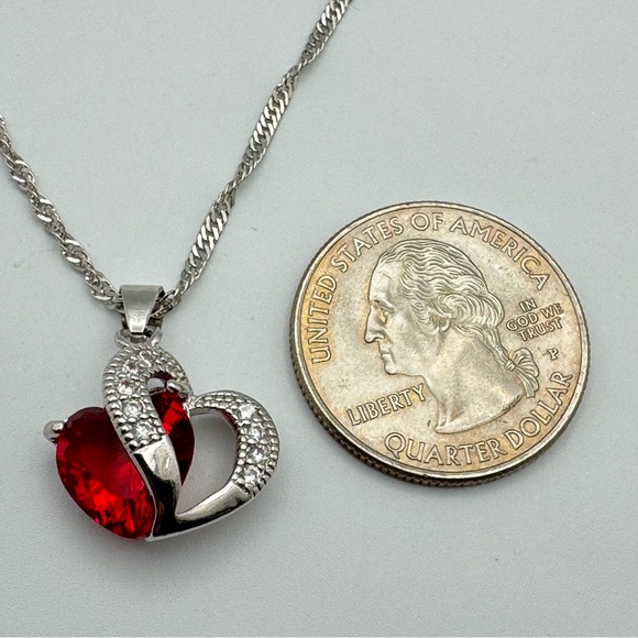 New Silver Plated Red Heart Pendant Necklace with Twisted Chain - Picture 4 of 7